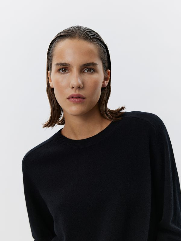 Deliasw Knit Black